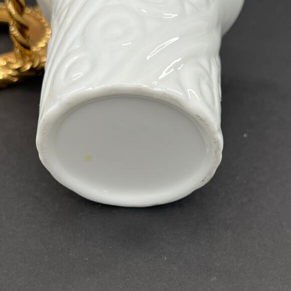 Stylebuilt Gold Ormolu Porcelain Tassel Soap Dish and Toothbrush Holder - Picture 8 of 13